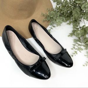 COLE HANN• black flats